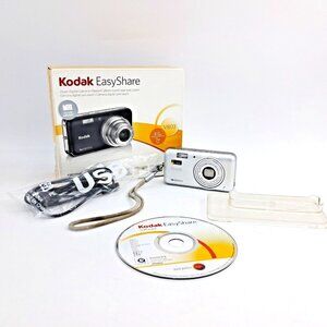 Kodak EasyShare Zoom Digital Camera-V803-With Battery-No Charger